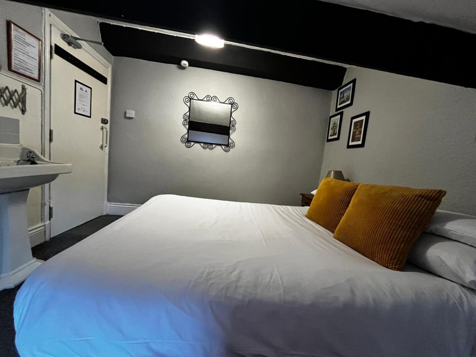 Black Bull Hotel Reeth Εξωτερικό φωτογραφία